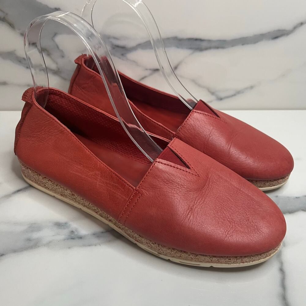 Saydo Women's Red Leather Slip-On Comfort Loafers Shoes Sz 39 Sz 7.5 Portugal